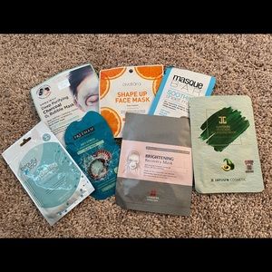 A face mask lot